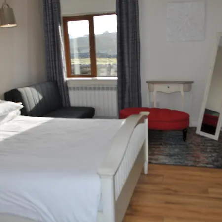 Inisheer Hotel Отель